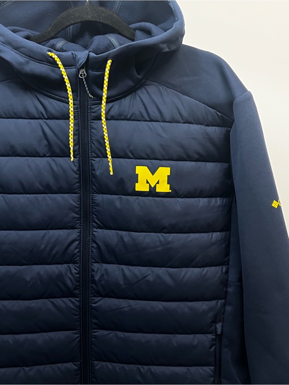Columbia Michigan Wolverines Omni-Shield Hooded Jacket Men’s XL Blue/Yellow - Picture 3 of 9